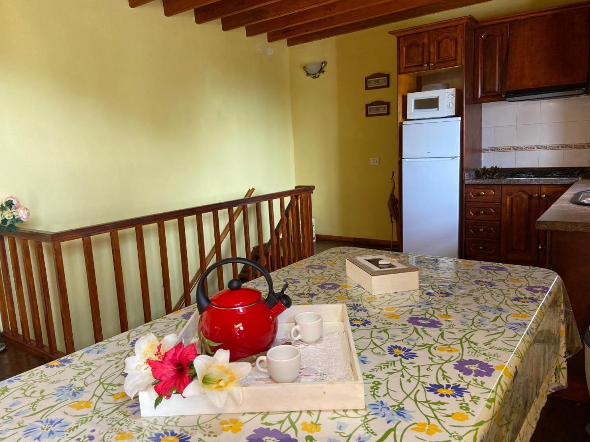 Las Rosas  Casas Rurales Tio Antonio מראה חיצוני תמונה